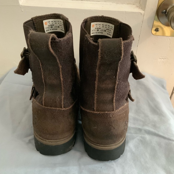 Timberland Suede Brown Boots with Buckles Womens size 7 - Picture 3 of 6